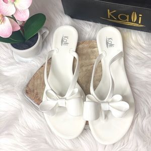 Jelly Sandals! NWT white with bow